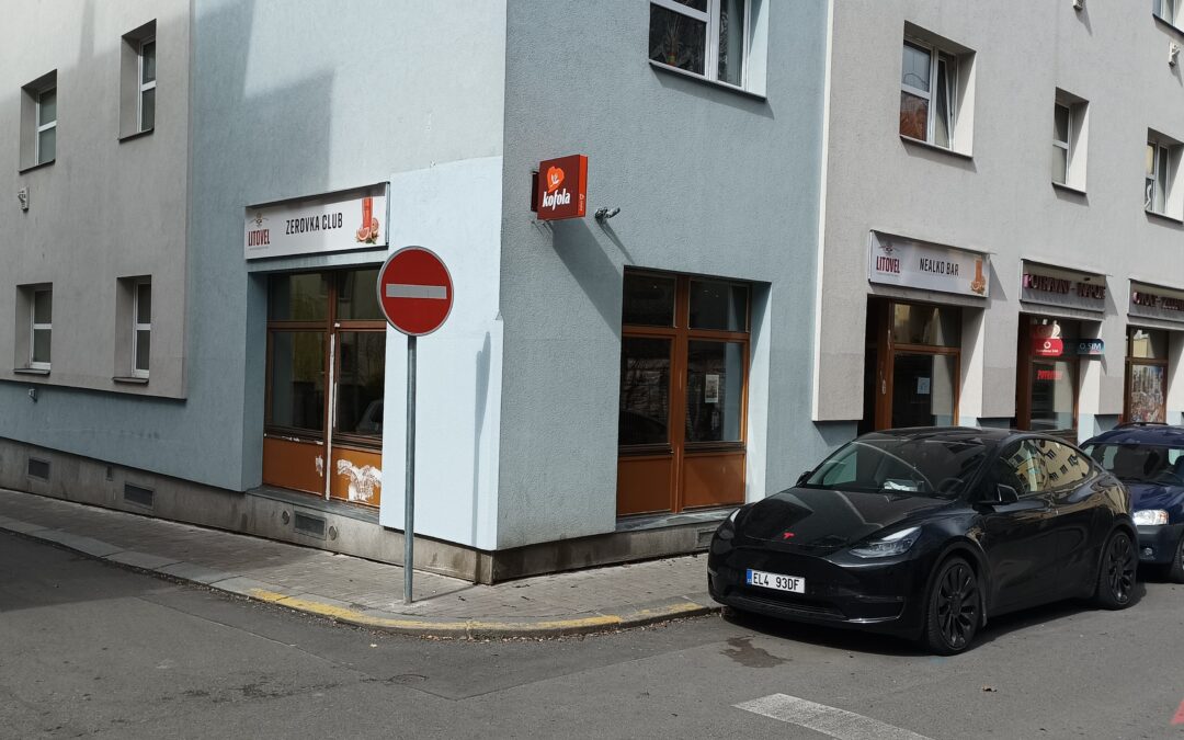 Seznamování bez alkoholu? Zakladatel Zerovky David Koper vysvětluje, jak to funguje 